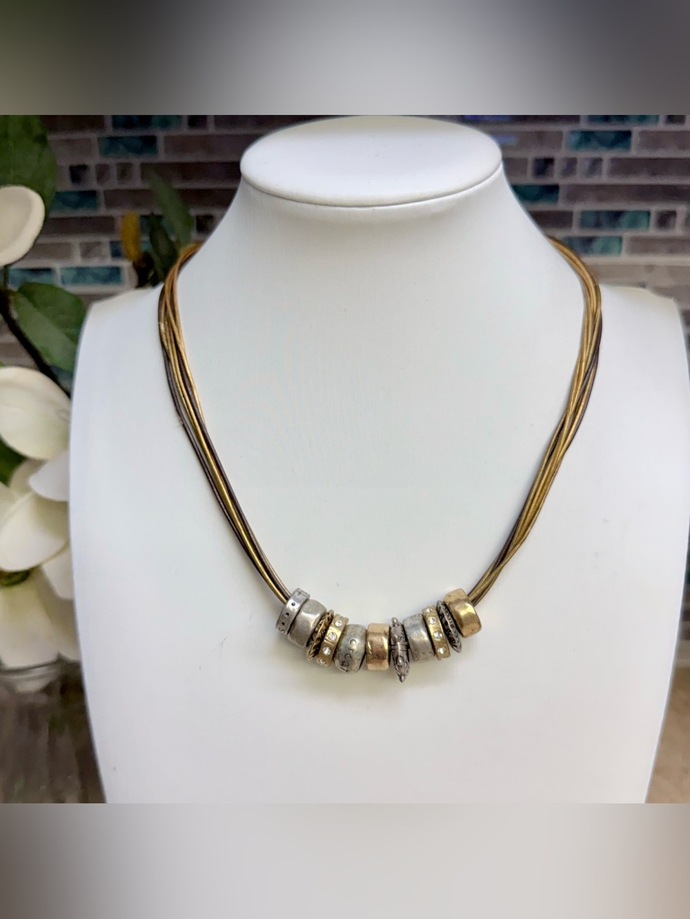 Chico’s mixed metal necklace